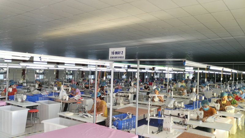 森榮手袋越南工廠正式投產(chǎn)實景拍攝 森榮手袋越南工廠正式投產(chǎn)實景拍攝